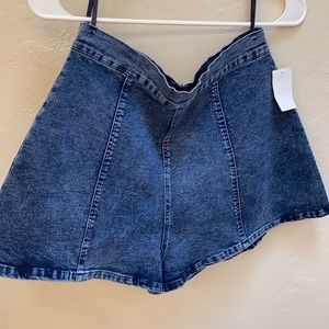 Denim High Waist Shorts - stretchy!